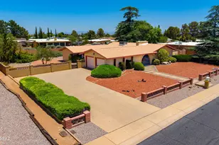 1003 Canterbury Dr, Sierra Vista, AZ 85635 - Photo 2