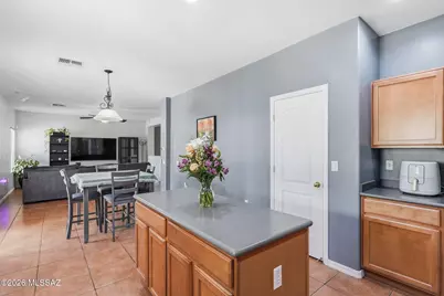 887 W Vuelta Granadina, Sahuarita, AZ 85629 - Photo 16