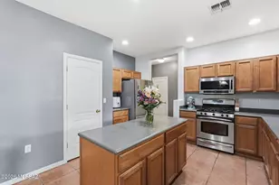 887 W Vuelta Granadina, Sahuarita, AZ 85629 - Photo 14