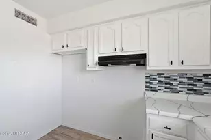 136 W Elvira Rd, Tucson, AZ 85756 - Photo 16