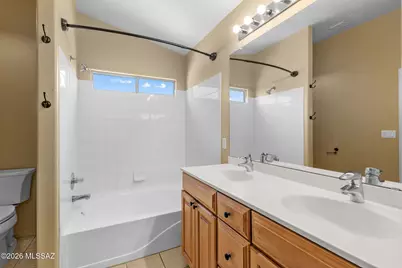 10990 N Double Eagle Court, Oro Valley, AZ 85737 - Photo 18