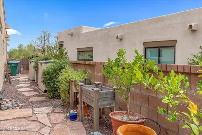 5555 N Crescent Ridge Drive, Tucson, AZ 85718 - Photo 34