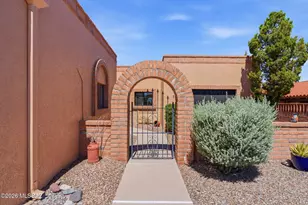 3910 S Placita De La Moneda, Green Valley, AZ 85622 - Photo 6
