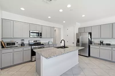 32983 S Expedition Court, Red Rock, AZ 85145 - Photo 8