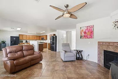 5758 W King Snake Drive, Tucson, AZ 85742 - Photo 8