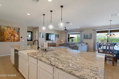 7738 W Laurel Lane, Marana, AZ 85658 - Photo 4