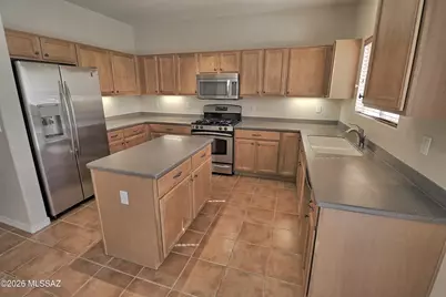 59 W Calle Priscal, Sahuarita, AZ 85629 - Photo 2