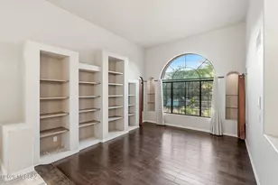 10770 N La Quinta Dr, Tucson, AZ 85737 - Photo 8