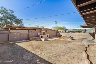 2412 E Warwick Vista, Tucson, AZ 85713 - Photo 22