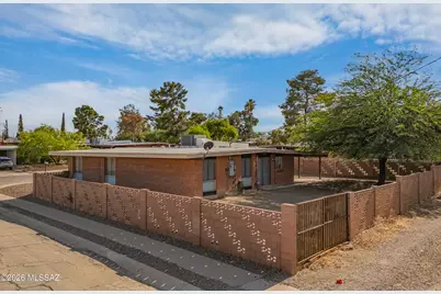 8149 E Colette Place, Tucson, AZ 85710 - Photo 4