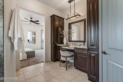 702 W Cresta Loma Drive, Tucson, AZ 85704 - Photo 24