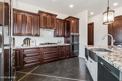 702 W Cresta Loma Drive, Tucson, AZ 85704 - Photo 16