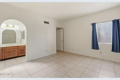 2522 N Ironwood Ridge Drive #., Tucson, AZ 85745 - Photo 14