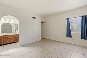 2522 N Ironwood Ridge Dr, Tucson, AZ 85745 - Photo 14