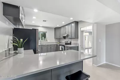 6035 E San Cristobal Street, Tucson, AZ 85715 - Photo 12