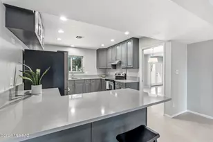 6035 E San Cristobal St, Tucson, AZ 85715 - Photo 12