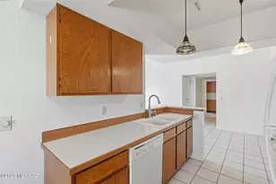 7920 E Colette Cir, Tucson, AZ 85748 - Photo 16