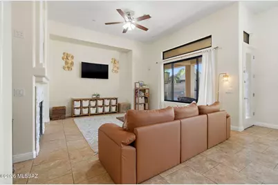 1220 W Calabria Court, Oro Valley, AZ 85755 - Photo 6