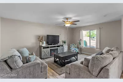 2166 S Calle Polar, Tucson, AZ 85710 - Photo 4