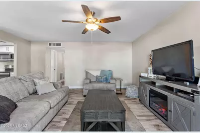 2166 S Calle Polar, Tucson, AZ 85710 - Photo 6