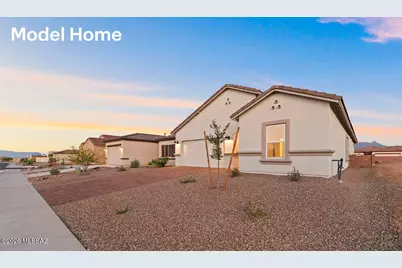 848 N Tombaugh Lane, Green Valley, AZ 85614 - Photo 2