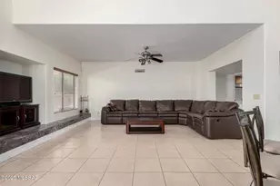 1462 N Purple Cactus Pl, Tucson, AZ 85715 - Photo 10