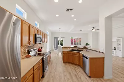 5130 W Desert Eagle Ci Circle W, Marana, AZ 85658 - Photo 10