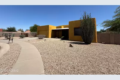 8050 W Crowned Eagle Court, Tucson, AZ 85757 - Photo 2