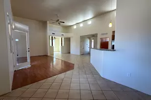 8050 W Crowned Eagle Ct, Tucson, AZ 85757 - Photo 4