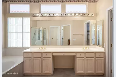 1701 E Crown Ridge Way, Oro Valley, AZ 85755 - Photo 12