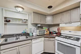 942 S Fordham Dr, Tucson, AZ 85710 - Photo 16