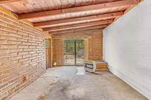 5829 E Waverly St, Tucson, AZ 85712 - Photo 8