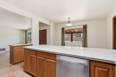 1125 E Kleindale Road, Tucson, AZ 85719 - Photo 10