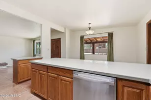1125 E Kleindale Rd, Tucson, AZ 85719 - Photo 10