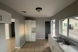 337 W 27th St, Tucson, AZ 85713 - Photo 10