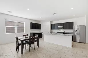 9271 W Creosote Rain Dr, Marana, AZ 85653 - Photo 8