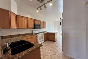 1037 S Speckled Stone Way, Tucson, AZ 85710 - Photo 4