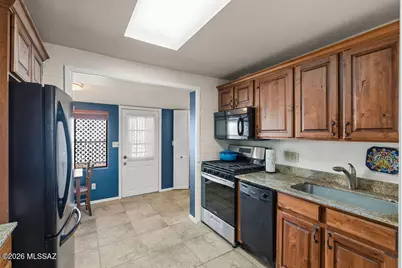 302 S Paseo Aguila #A, Green Valley, AZ 85614 - Photo 4