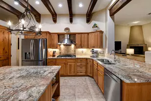4185 S Manolito Dr, Green Valley, AZ 85622 - Photo 8