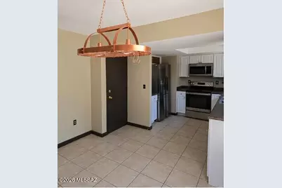 905 E Mesquite Drive, Tucson, AZ 85719 - Photo 2