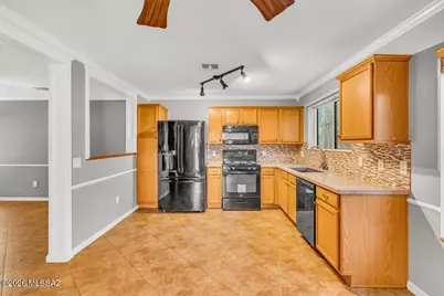 7638 E Saguaro Overlook Drive, Tucson, AZ 85710 - Photo 26