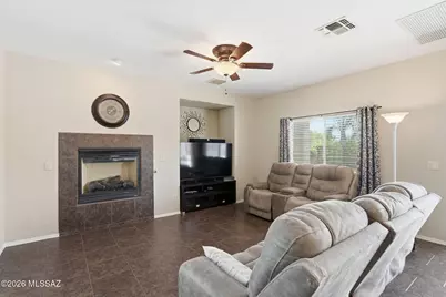 11911 N Prospect Point Place, Oro Valley, AZ 85737 - Photo 8