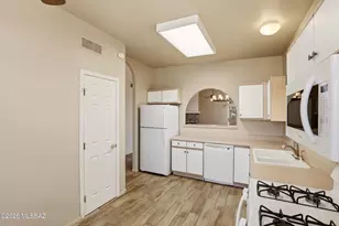 603 W VÃ­a Rosaldo, Green Valley, AZ 85614 - Photo 12