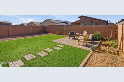 7168 W Vineridge Drive, Tucson, AZ 85757 - Photo 1