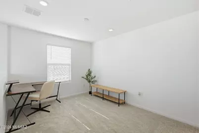 7168 W Vineridge Drive, Tucson, AZ 85757 - Photo 14