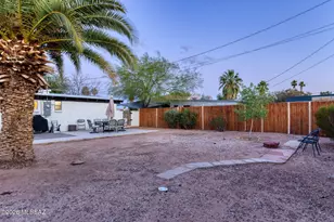 129 N Columbus Blvd, Tucson, AZ 85711 - Photo 32