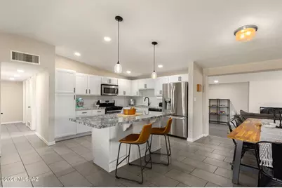 129 N Columbus Boulevard, Tucson, AZ 85711 - Photo 8