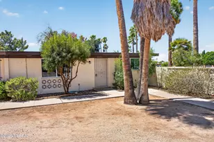 3895 S Queen Palm Dr, Tucson, AZ 85730 - Photo 1