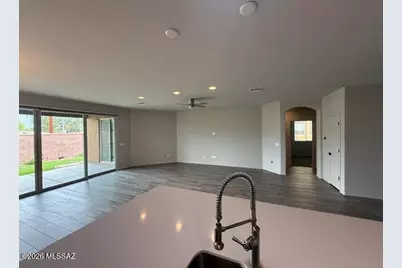 8965 E Wright School Loop, Tucson, AZ 85715 - Photo 6