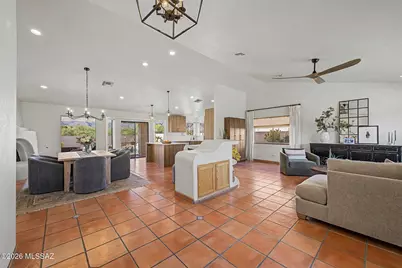 7369 E Riverbank Loop, Tucson, AZ 85715 - Photo 4